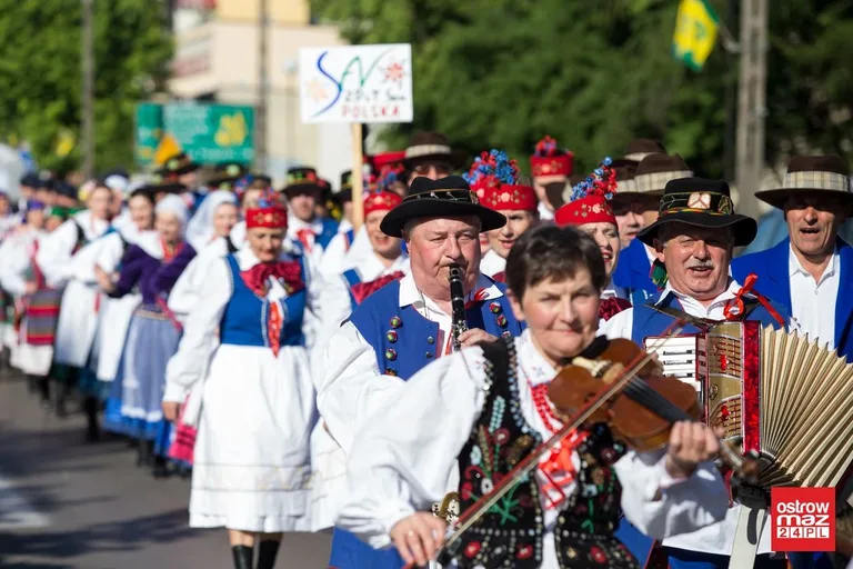 Ostrów opanowała "Moda na Folklor" (zdjęcia, wideo)