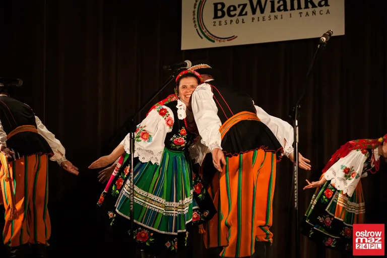 Zespół Pieśni i Tańca BezWianka świętował 15-lecie (zdjęcia, wideo)