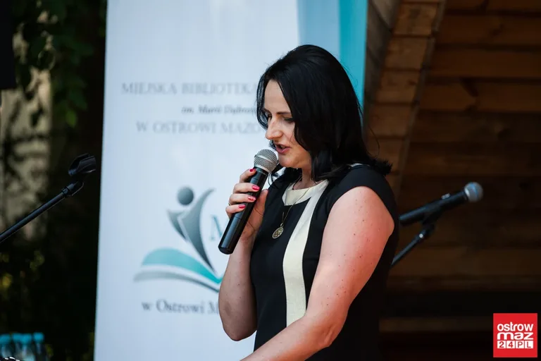 Obchody 90-lecia istnienia ostrowskiej biblioteki zainaugurowane (zdjęcia, wideo)