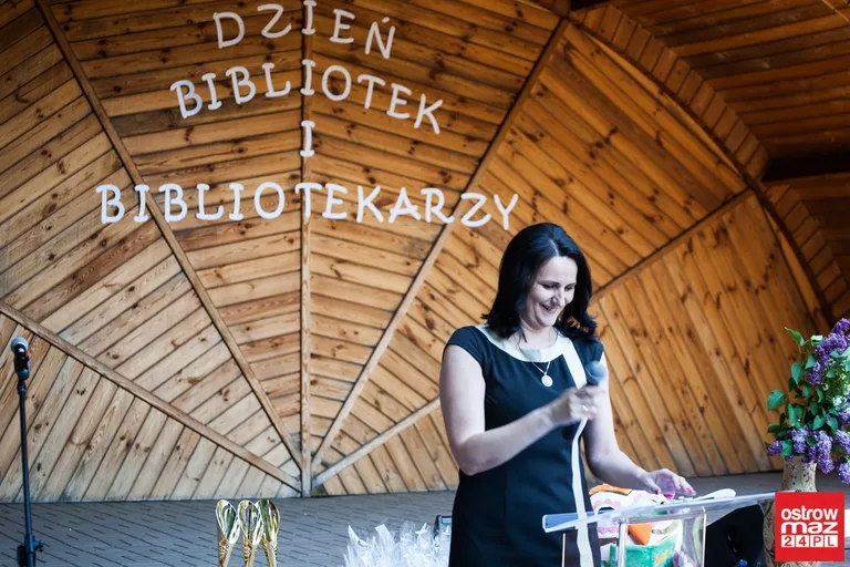 Obchody 90-lecia istnienia ostrowskiej biblioteki zainaugurowane (zdjęcia, wideo)