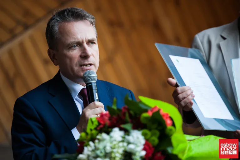 Obchody 90-lecia istnienia ostrowskiej biblioteki zainaugurowane (zdjęcia, wideo)