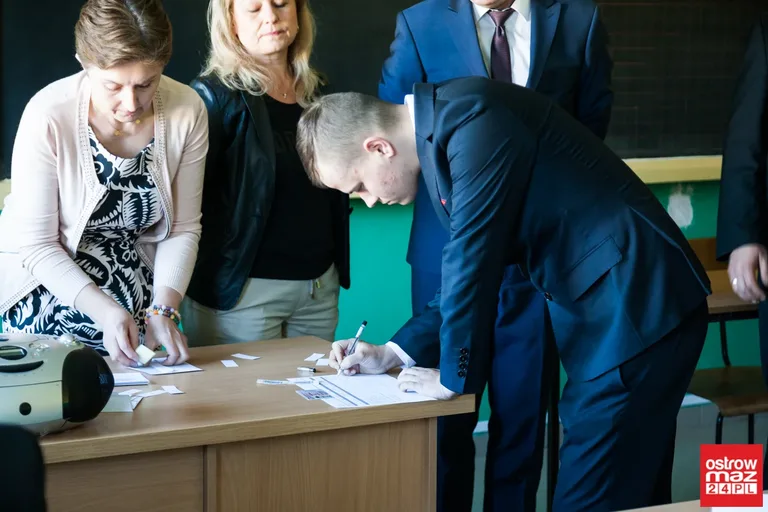 Trzeci dzień matur - dzisiaj język angielski (zdjęcia)