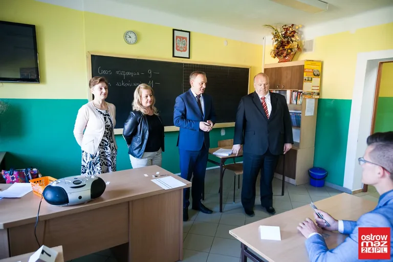 Trzeci dzień matur - dzisiaj język angielski (zdjęcia)