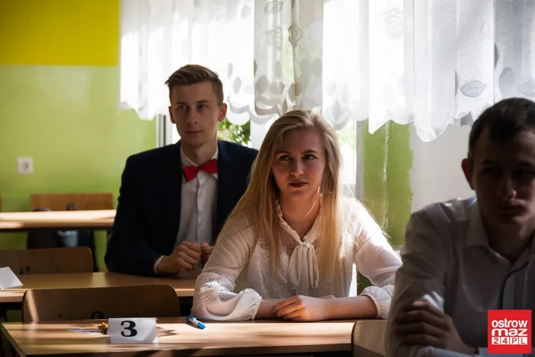 Trzeci dzień matur - dzisiaj język angielski (zdjęcia)