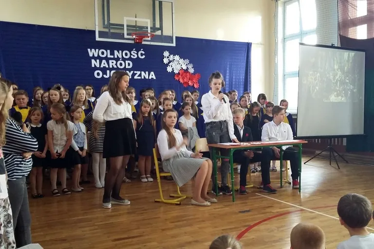 Akademia z okazji uchwalenia konstytucji (zdjęcia)