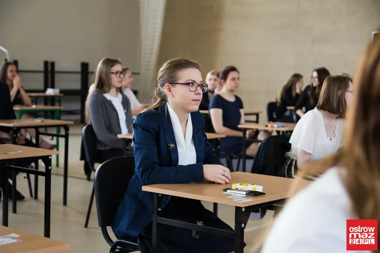 Matura rozpoczęta. Uczniowie "Kopernika" zdają język polski (zdjęcia)