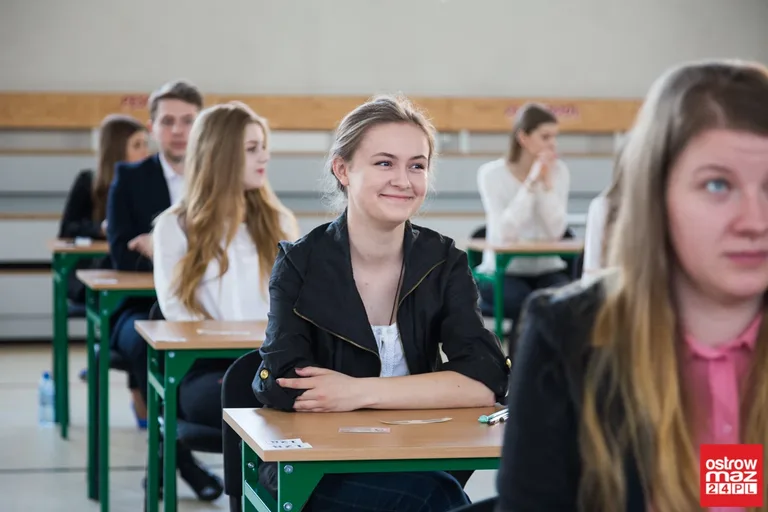 Matura rozpoczęta. Uczniowie "Kopernika" zdają język polski (zdjęcia)