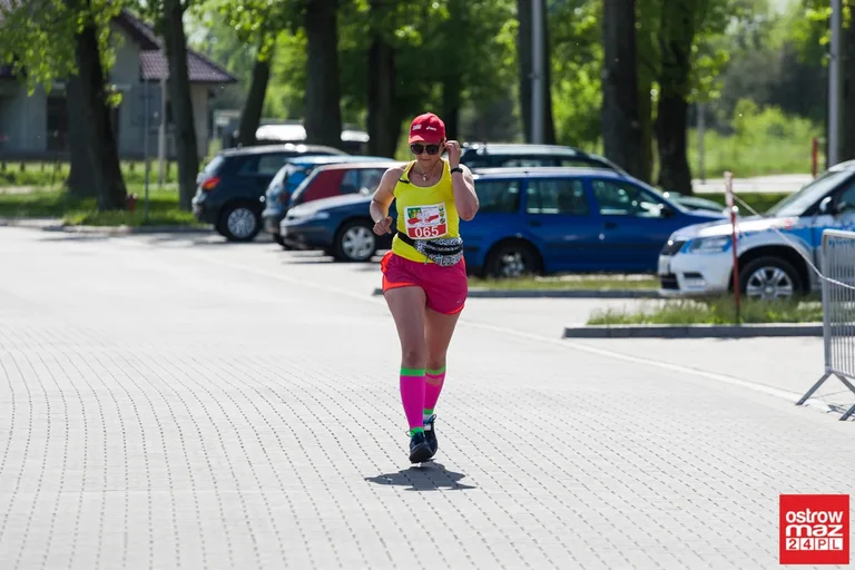 Ostrowianie biegiem uczcili konstytucję (zdjęcia, wideo)