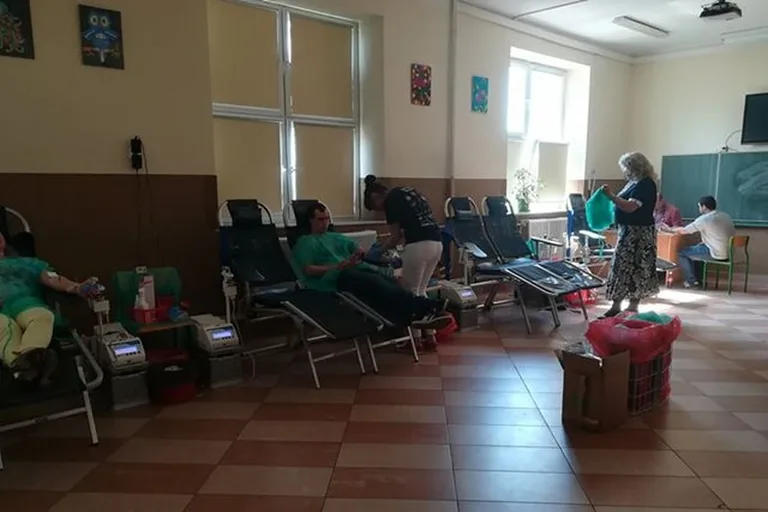 Czterdzieści osób oddało krew dla Szymka (zdjęcia)