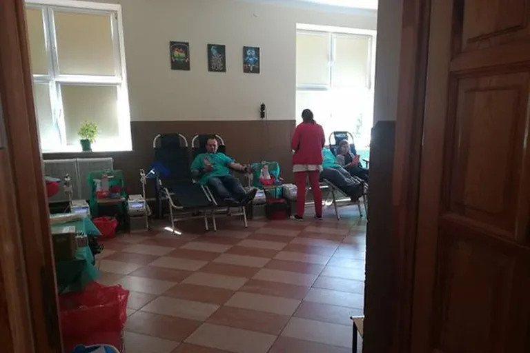 Czterdzieści osób oddało krew dla Szymka (zdjęcia)