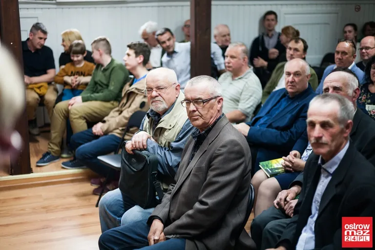 Autor "Śladami Niezłomnych" gościem ostrowskiej biblioteki (zdjęcia, wideo)