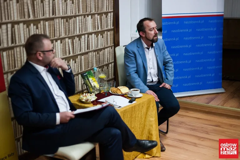 Autor "Śladami Niezłomnych" gościem ostrowskiej biblioteki (zdjęcia, wideo)