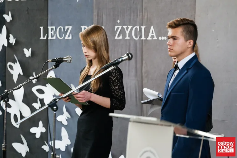 Małkińscy maturzyści zakończyli rok szkolny (zdjęcia, wideo)