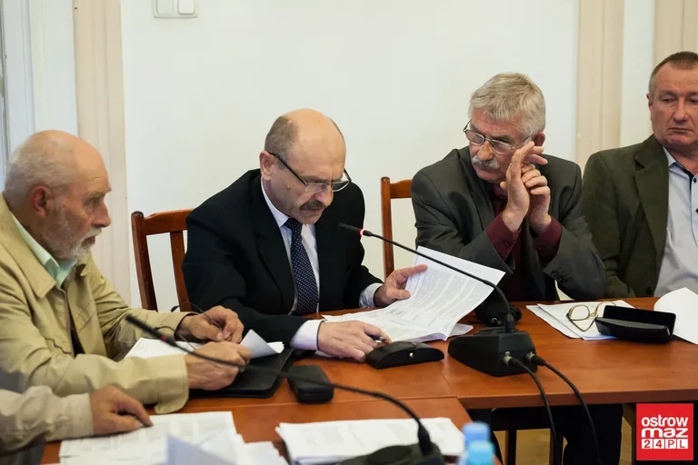 Okręgi wyborcze po staremu. Radni przegłosowali uchwałę burmistrza (zdjęcia, wideo)