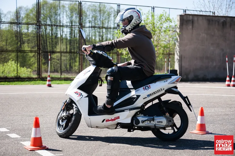 "Rubinek" zwycięski w turnieju motoryzacyjnym (zdjęcia, wideo)