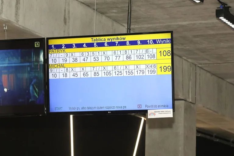 Rewkowski mistrzem w bowlingu (zdjęcia, wideo)