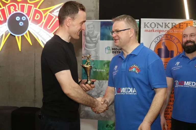 Rewkowski mistrzem w bowlingu (zdjęcia, wideo)