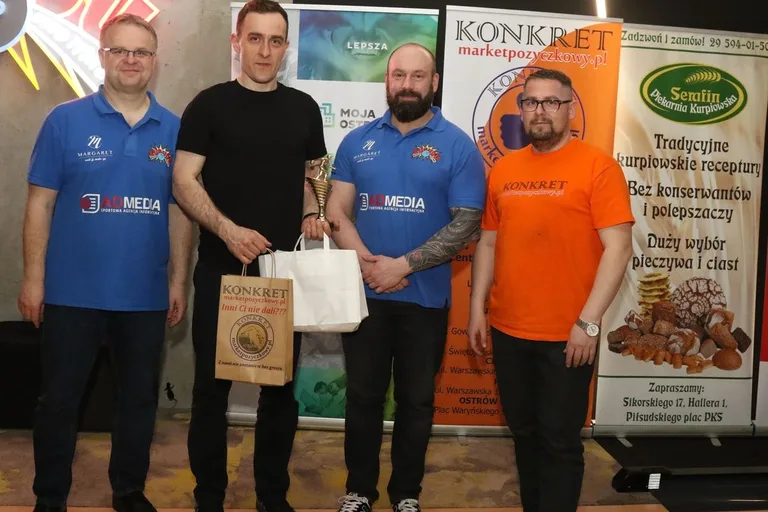 Rewkowski mistrzem w bowlingu (zdjęcia, wideo)
