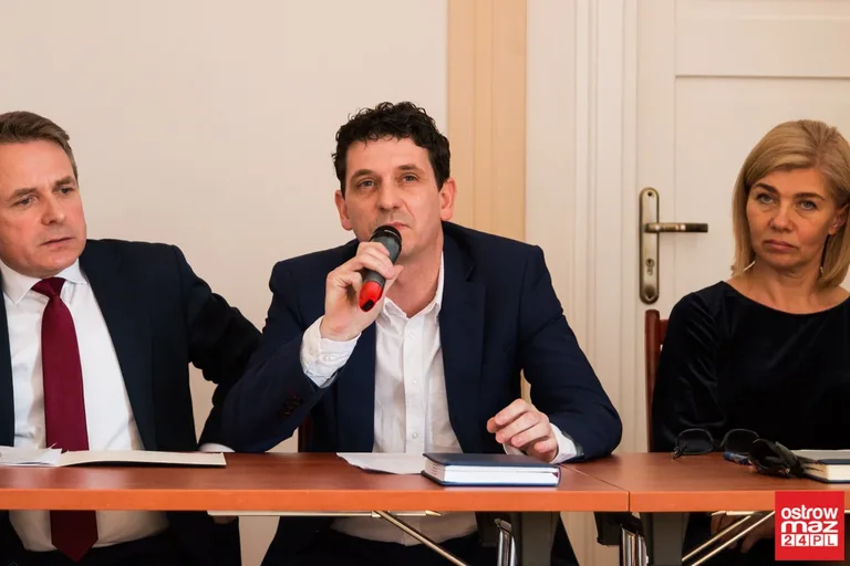 Burmistrz o inwestycjach, kulturze i sporcie (zdjęcia, wideo)