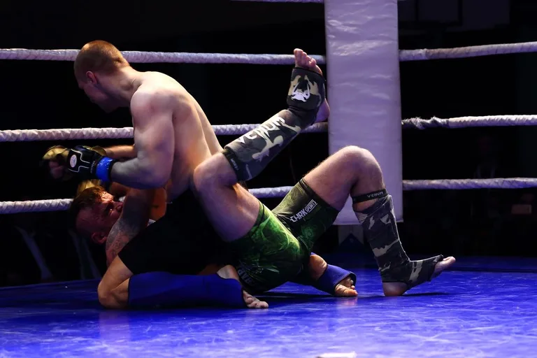 Dzierzgowski wrócił na ring po zwycięstwo (zdjęcia, wideo)