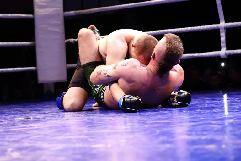 Dzierzgowski wrócił na ring po zwycięstwo (zdjęcia, wideo)