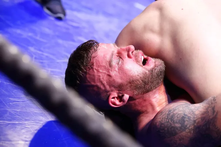 Dzierzgowski wrócił na ring po zwycięstwo (zdjęcia, wideo)