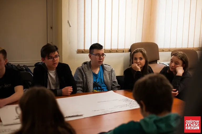 Przystanek Historia: o Polakach ratujących Żydów (zdjęcia, wideo)