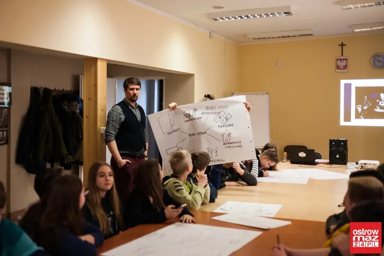 Przystanek Historia: o Polakach ratujących Żydów (zdjęcia, wideo)