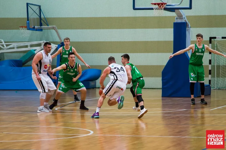 Sokół przegrał pierwsze starcie o utrzymanie (zdjęcia, wideo)