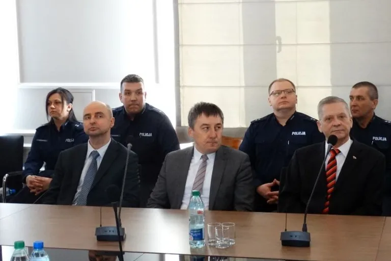 Odprawa roczna ostrowskich policjantów (zdjęcia)