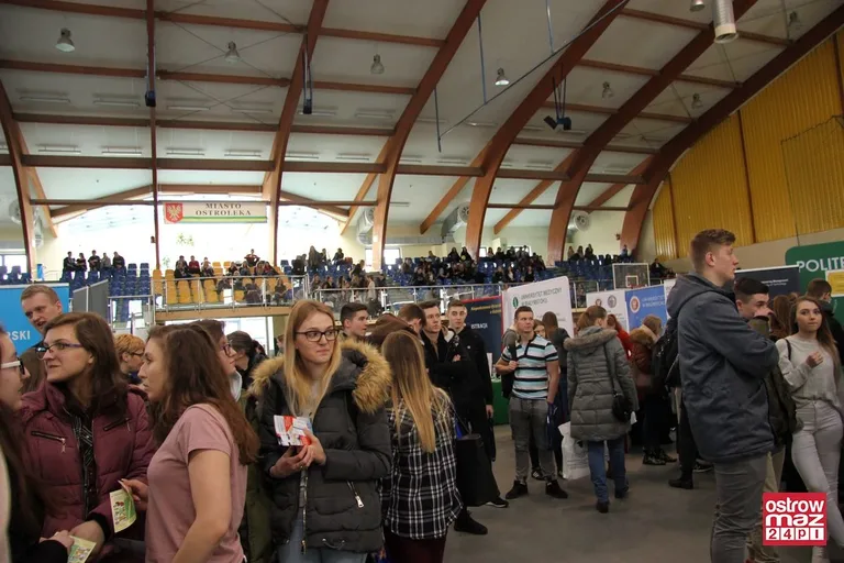 Dwunasta edycja Młodzieżowych Targów Edukacji i Pracy za nami (zdjęcia, wideo)