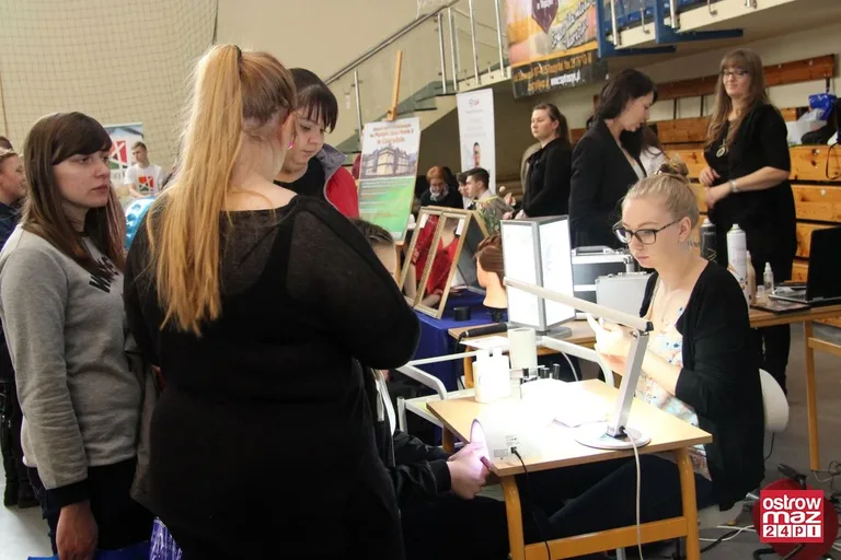 Dwunasta edycja Młodzieżowych Targów Edukacji i Pracy za nami (zdjęcia, wideo)