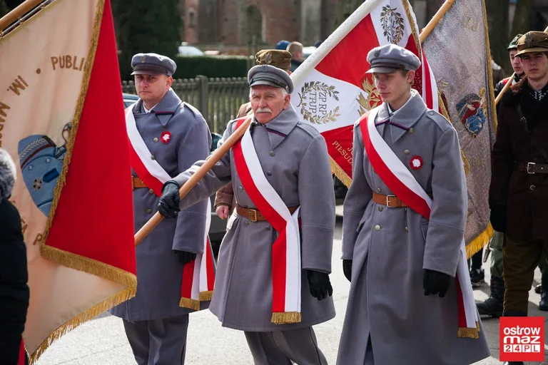 Pochowano żołnierzy 201 Pułku Piechoty (zdjęcia, wideo)