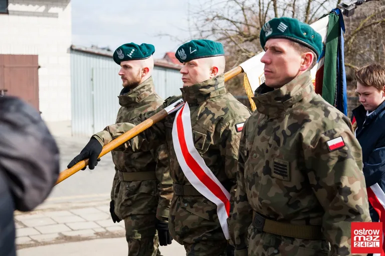 Pochowano żołnierzy 201 Pułku Piechoty (zdjęcia, wideo)