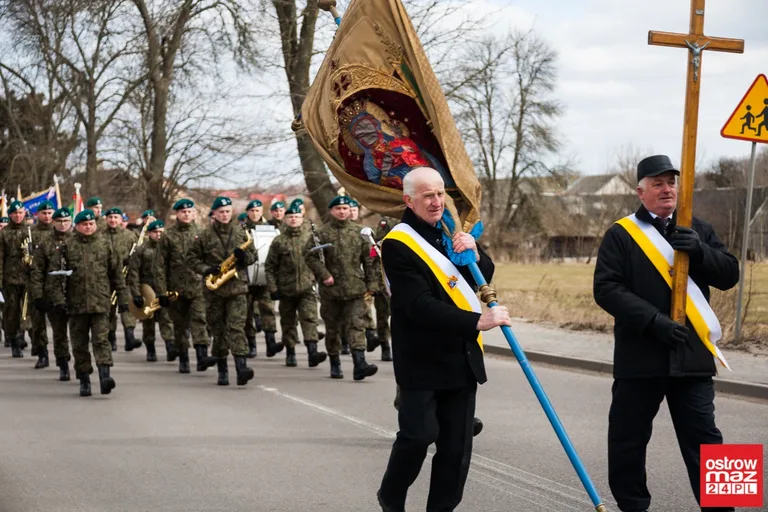 Pochowano żołnierzy 201 Pułku Piechoty (zdjęcia, wideo)