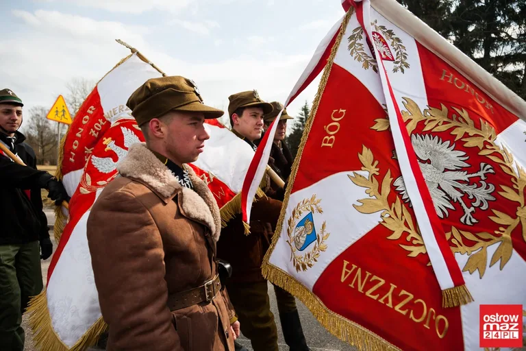 Pochowano żołnierzy 201 Pułku Piechoty (zdjęcia, wideo)