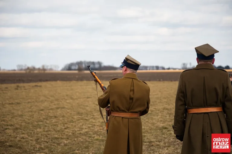 Pochowano żołnierzy 201 Pułku Piechoty (zdjęcia, wideo)