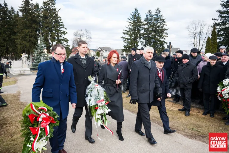 Pochowano żołnierzy 201 Pułku Piechoty (zdjęcia, wideo)