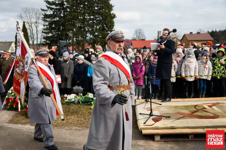 Pochowano żołnierzy 201 Pułku Piechoty (zdjęcia, wideo)