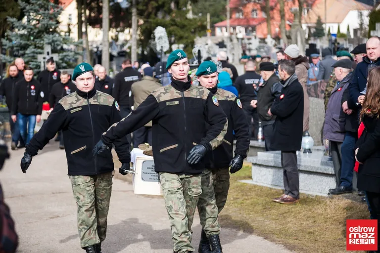 Pochowano żołnierzy 201 Pułku Piechoty (zdjęcia, wideo)