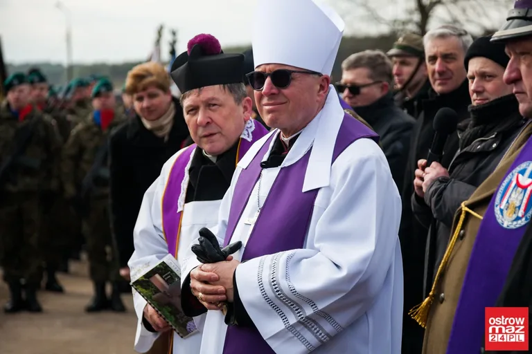 Pochowano żołnierzy 201 Pułku Piechoty (zdjęcia, wideo)