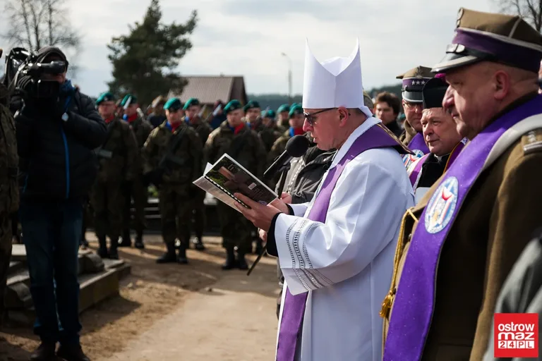 Pochowano żołnierzy 201 Pułku Piechoty (zdjęcia, wideo)