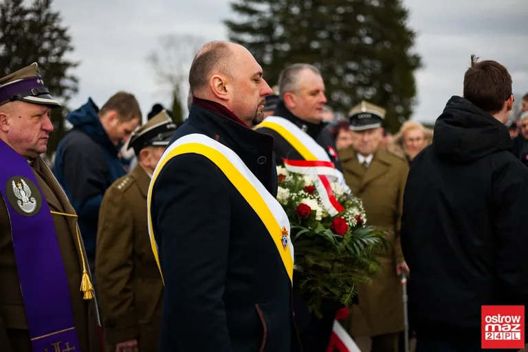 Pochowano żołnierzy 201 Pułku Piechoty (zdjęcia, wideo)