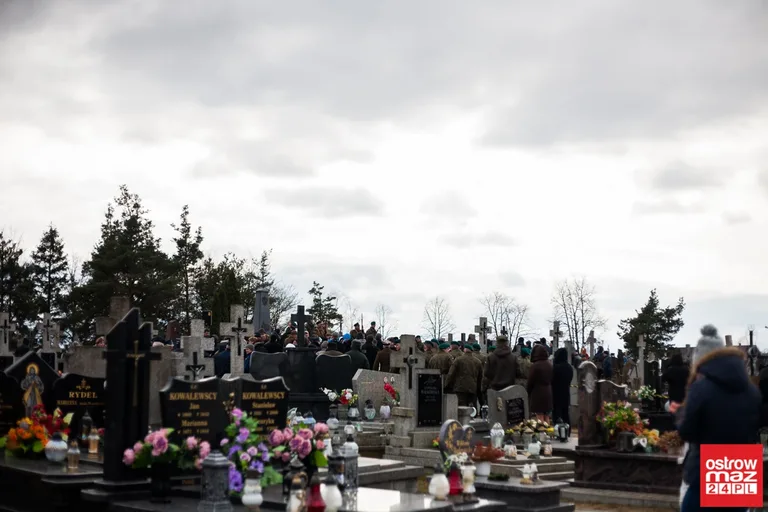 Pochowano żołnierzy 201 Pułku Piechoty (zdjęcia, wideo)