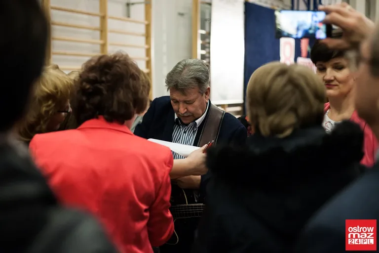 Andrzej Rybiński dla ostrowskich kobiet (zdjęcia, wideo)
