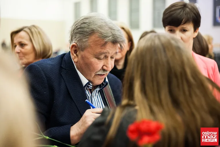Andrzej Rybiński dla ostrowskich kobiet (zdjęcia, wideo)