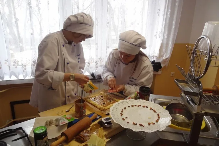 Konkurs kulinarny w lubiejewskim ZS CKR (zdjęcia)