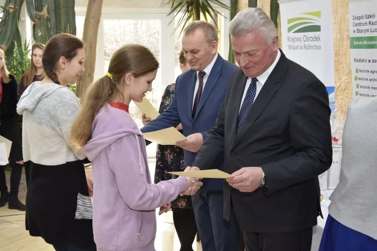 Konkurs kulinarny w lubiejewskim ZS CKR (zdjęcia)