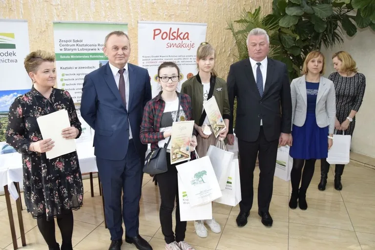 Konkurs kulinarny w lubiejewskim ZS CKR (zdjęcia)