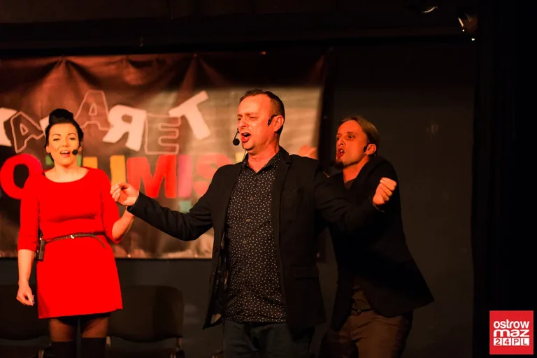 Kabaret Rozumisz rozbawił ostrowską publiczność (zdjęcia, wideo)